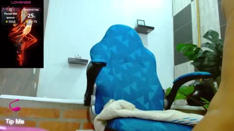 S U S A N A online show from March 25, 1:18 pm