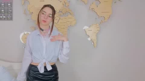 susannahtrojahn online show from February 16, 3:32 pm