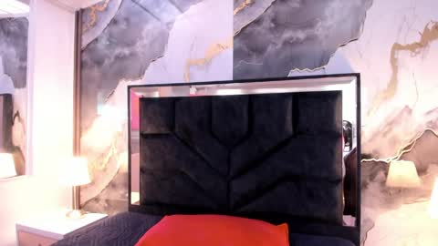 susanvilla online show from May 22, 8:26 pm