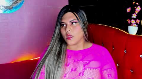 Snapshot of sussan__dirty chatting on October 11, 12:04 am Sussan online show from October 11, 12:04 am