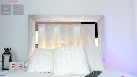 Snapshot of sussiepowell chatting on December 4, 10:02 pm Alexa Garcia online show from December 4, 10:02 pm