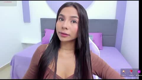 Snapshot of sussy_sweet4u chatting on October 3, 10:45 am sussy_sweet4u online show from October 3, 10:45 am