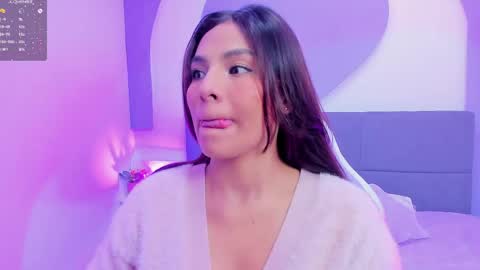 sussy_sweet4u online show from May 28, 10:46 am