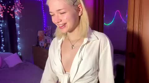 Stacy online show from June 30, 11:46 pm