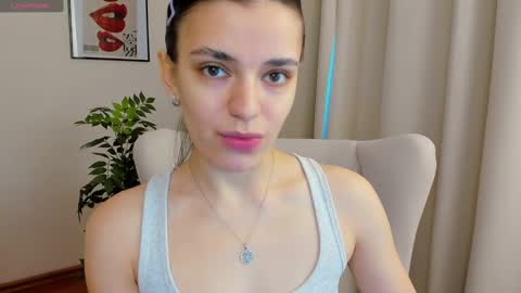 Suzy  next stream  Thursday Friday Saturday online show from February 20, 2:51 am