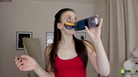 Suzy  next stream  Thursday Friday Saturday online show from February 4, 2:28 am