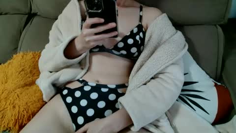 The real sugar baby   Suzy Summer   online show from November 27, 8:22 am