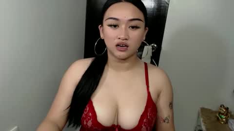 Angelic Baby online show from May 27, 2:03 pm