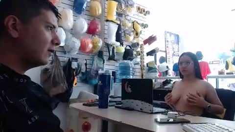 sweatyloverhot online show from October 25, 3:56 pm