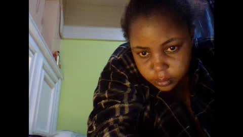 sweet52537 online show from May 4, 11:00 pm