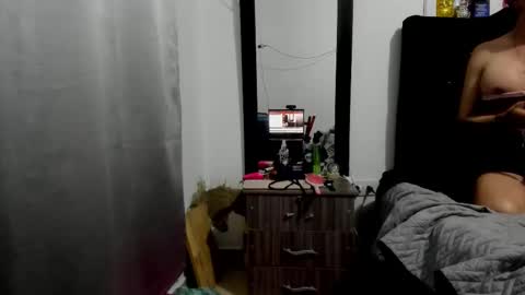 sweet__suck69bitch online show from March 16, 5:44 am