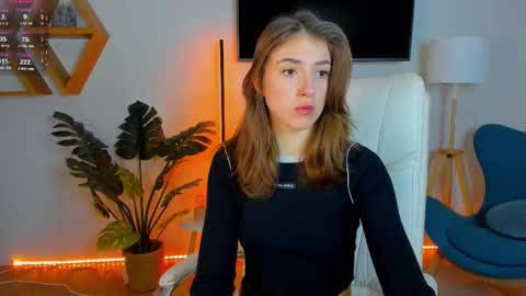 sweet__vikki online show from February 9, 9:35 am