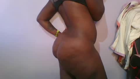 Snapshot of sweet_arianna_ chatting on February 25, 2:26 pm timaya online show from February 25, 2:26 pm
