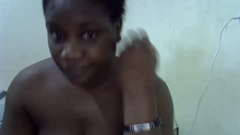 Snapshot of sweet_bela1 chatting on September 18, 1:37 pm Queen online show from September 18, 1:37 pm