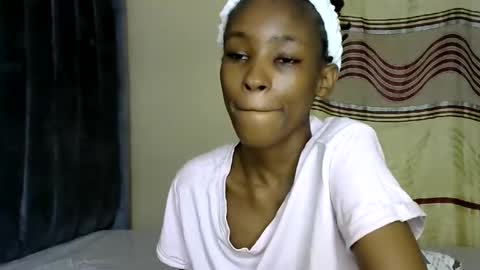sweet_freaky online show from May 22, 8:48 pm