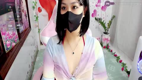 Snapshot of sweet_lily0 chatting on October 9, 7:52 pm Lily online show from October 9, 7:52 pm