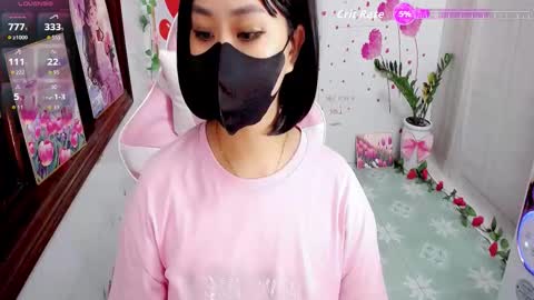 Snapshot of sweet_lily0 chatting on October 11, 9:07 pm Lily online show from October 11, 9:07 pm