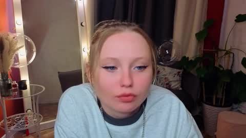 Mikki online show from February 25, 10:30 am