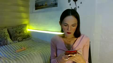 Snapshot of sweet_marry143 chatting on October 17, 9:35 am marry online show from October 17, 9:35 am