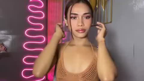 sweet_nikki03 online show from May 3, 10:10 am