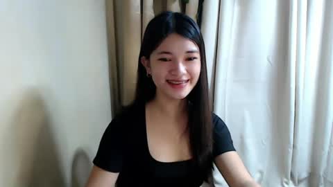 sweet_nylia online show from July 12, 3:59 pm