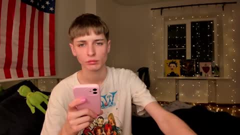 kira online show from December 25, 9:54 pm