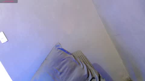 Leah online show from January 23, 7:11 am