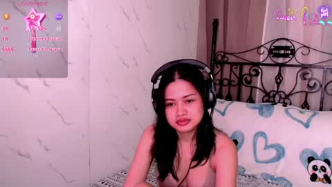 Leah online show from April 18, 9:44 am