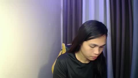 HI IM MONA AND IM YOUR NEXT WIFE online show from May 18, 2:10 am