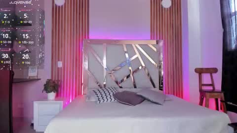 tamy  online show from September 17, 7:50 pm