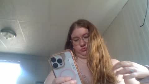 sweetbbyblue101 online show from July 23, 9:01 pm