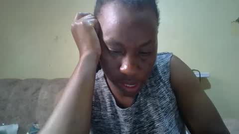 sweetdiva2012 online show from March 20, 5:12 am