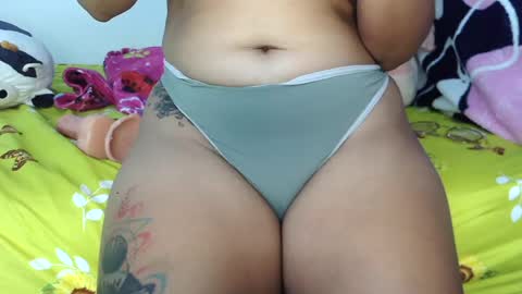 sweetest_sunflower online show from July 25, 3:04 am