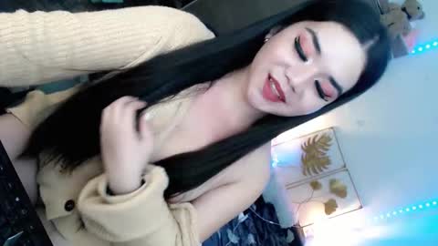 May online show from February 11, 2:10 pm