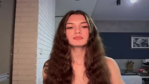 sweetie_kitty888 online show from May 14, 5:55 pm