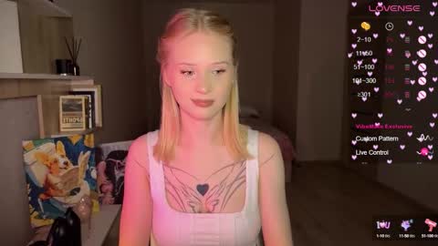 sweetie Lisa3 online show from October 11, 6:22 pm