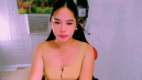 Snapshot of sweetienicole chatting on October 27, 2:11 am Nicole online show from October 27, 2:11 am