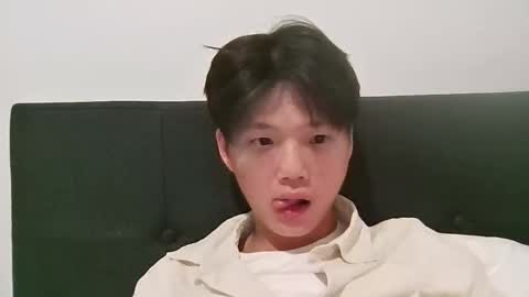 sweetiepuppy421 online show from April 16, 9:20 am