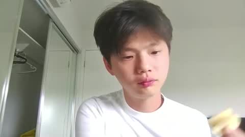 sweetiepuppy421 online show from December 17, 2:07 am