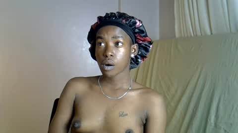 sweetkerry2 online show from July 17, 12:56 am