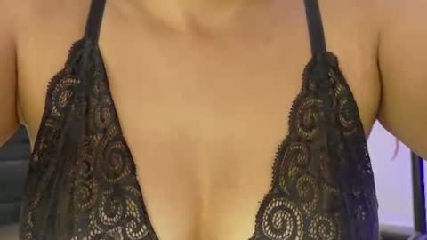 Azulandvioleta online show from July 26, 2:14 pm