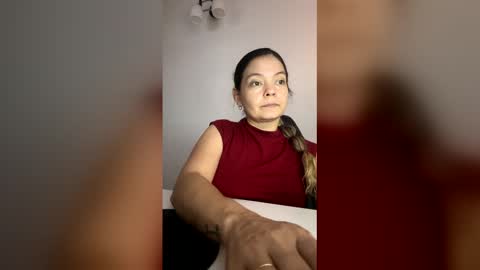 Monic online show from April 10, 4:33 pm