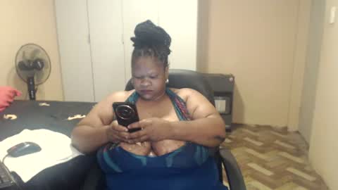 sweetnoziexxx online show from March 27, 7:58 am