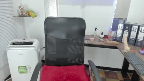 sweetsamy39715 online show from January 3, 4:59 pm