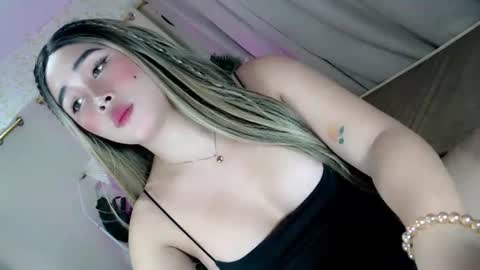 JUST CALL ME BABE online show from August 4, 8:32 am