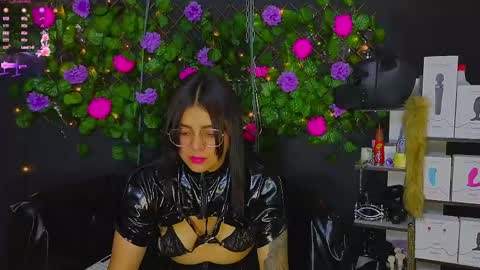 Molly -  INDEPENDENT MODEL online show from May 12, 11:25 pm