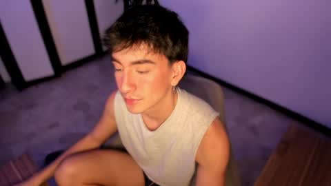 Andy  online show from May 20, 1:57 am