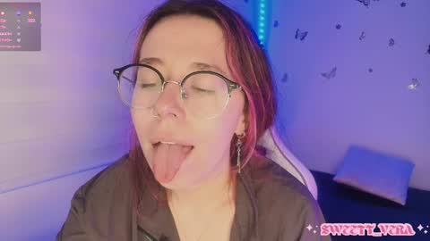 Veronica Independent Model online show from November 13, 10:40 am