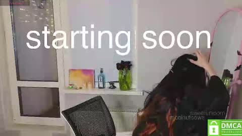 Elis  a little vacation Ill be here Saturday my schedules in bio online show from January 16, 6:22 am