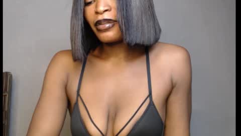 sweetxxboobsx online show from March 18, 8:31 am